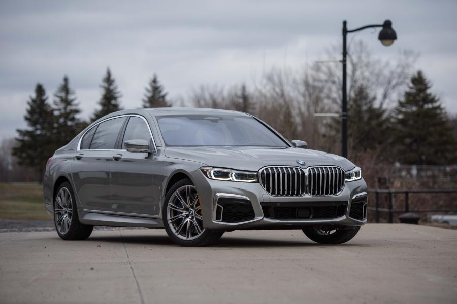  BMW 750Li xDrive M Sport (G12) 2019 года  (NA) (фото 1 из 15)